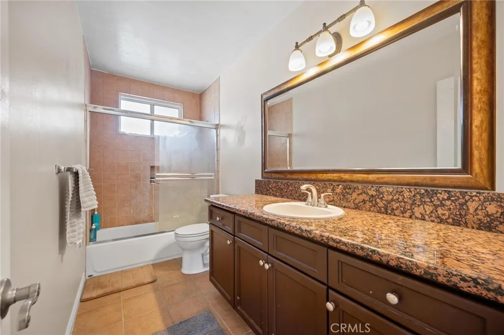 14934 Dickens 19, Sherman Oaks, California 91403 home-pic-10